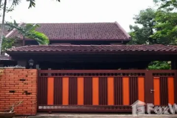 2 Bedroom House for rent in Khlong Tan Nuea, Bangkok
