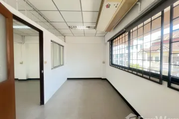 Office for rent in Phra Khanong Nuea, Bangkok near BTS Phra Khanong