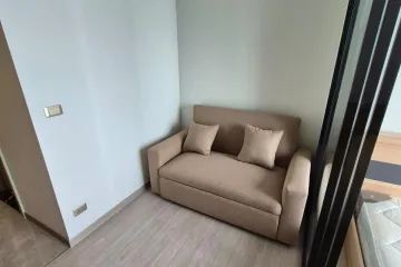 1 Bedroom Condo for rent in Huai Khwang, Bangkok near MRT Phra Ram 9