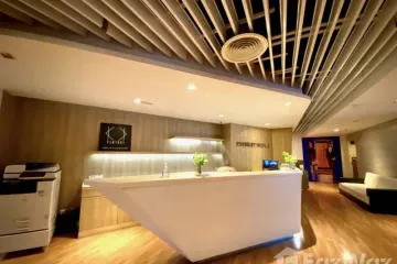 Office for rent in Khlong Toei Nuea, Bangkok near MRT Sukhumvit