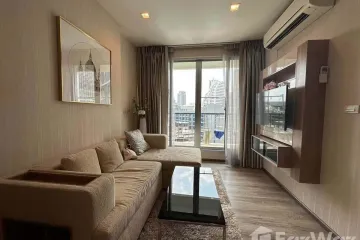 1 Bedroom Condo for rent in Thung Wat Don, Bangkok near BTS Saphan Taksin