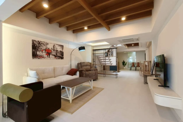 2 Bedroom Townhouse for rent in Khlong Tan Nuea, Bangkok near Airport Rail Link Ramkhamhaeng