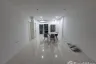 3 Bedroom Townhouse for rent in CHER Watcharapol, O Ngoen, Bangkok