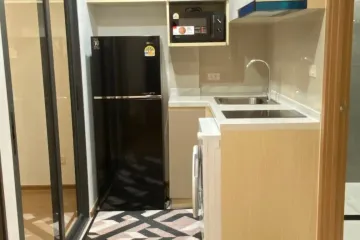 1 Bedroom Condo for rent in Hua Mak, Bangkok near MRT Lam Sali