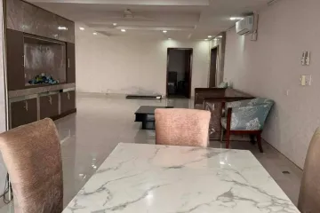 3 Bedroom Condo for rent in Khlong Tan, Bangkok near MRT Queen Sirikit National Convention Centre