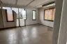 Office for rent in Bang Chak, Bangkok