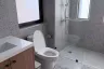 2 Bedroom Condo for rent in Sawit Suites, Khlong Tan Nuea, Bangkok