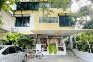 3 Bedroom Apartment for rent in Lat Yao, Bangkok near BTS Ratchayothin