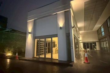 Commercial for rent in Yan Nawa, Bangkok