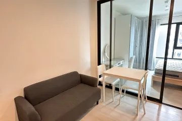 1 Bedroom Condo for rent in Bang Kapi, Bangkok near MRT Phetchaburi