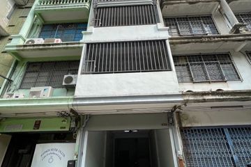 2 Bedroom Townhouse for rent in Chong Nonsi, Bangkok