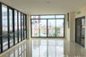Office for rent in Yan Nawa, Bangkok