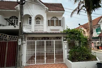 3 Bedroom Townhouse for rent in Suan Luang, Bangkok