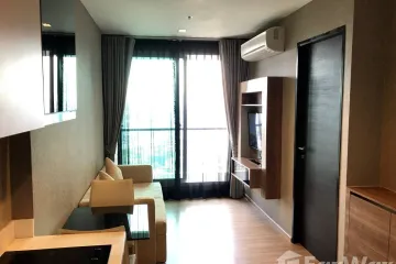 1 Bedroom Condo for rent in Thung Wat Don, Bangkok near BTS Saphan Taksin