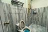1 Bedroom Townhouse for rent in Bang Rak, Bangkok near BTS Charoen Nakhon