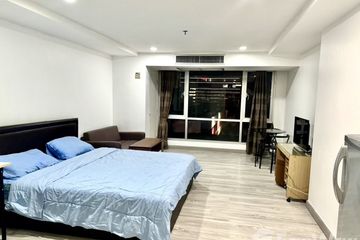 Condo for rent in Khlong Toei Nuea, Bangkok near BTS Nana
