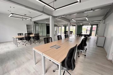 Office for rent in Bang Na, Bangkok near BTS Udom Suk