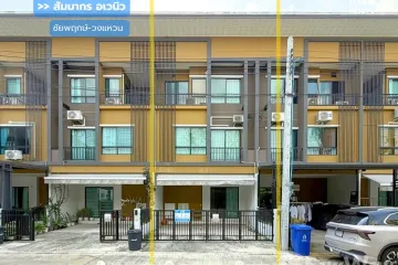 3 Bedroom Townhouse for sale in Sammakorn Avenue Chaiyapruek-Wongwaen, Lam Pho, Nonthaburi
