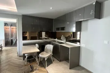 2 Bedroom Condo for rent in Khlong Tan Nuea, Bangkok