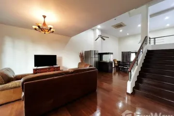 4 Bedroom Townhouse for rent in Phra Khanong Nuea, Bangkok near BTS Ekkamai