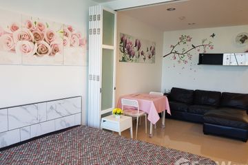 1 Bedroom Condo for rent in Thung Wat Don, Bangkok near BTS Saphan Taksin