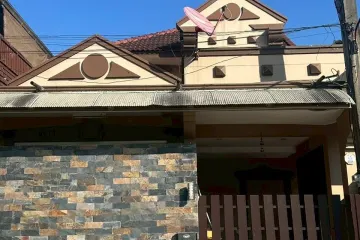 2 Bedroom House for rent in Dokmai, Bangkok