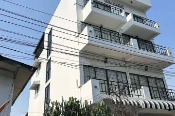 11 Bedroom Townhouse for rent in Bang Chak, Bangkok near BTS Punnawithi