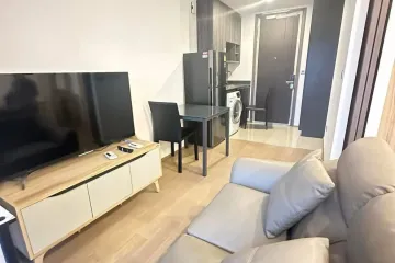 1 Bedroom Condo for rent in Ashton Chula-Silom, Si Phraya, Bangkok near MRT Sam Yan