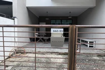 3 Bedroom Townhouse for rent in Phra Khanong, Bangkok near BTS On Nut