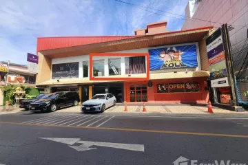 Commercial for rent in Khlong Tan Nuea, Bangkok