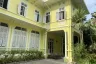 8 Bedroom House for rent in Thanon Phetchaburi, Bangkok near MRT Ratchathewi