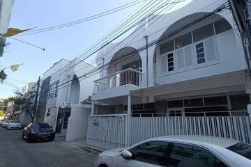 3 Bedroom House for rent in Bang Chak, Bangkok near BTS Punnawithi
