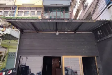 5 Bedroom Commercial for rent in Silom, Bangkok near BTS Chong Nonsi