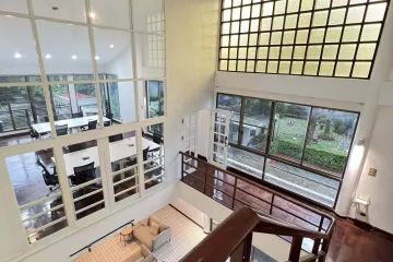 3 Bedroom Commercial for rent in Khlong Tan Nuea, Bangkok near BTS Phrom Phong