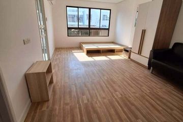 Condo for rent in Thung Maha Mek, Bangkok near BTS Sala Daeng