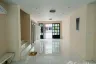 3 Bedroom Townhouse for rent in Moo Baan Chicha Castle, Khlong Toei Nuea, Bangkok near MRT Phetchaburi