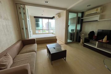 1 Bedroom Condo for rent in Thung Wat Don, Bangkok near BTS Saphan Taksin