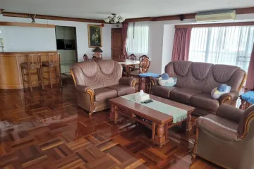 3 Bedroom Condo for rent in Khlong Tan Nuea, Bangkok near BTS Phrom Phong