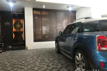 5 Bedroom Townhouse for rent in Chong Nonsi, Bangkok