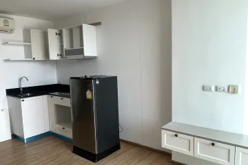 1 Bedroom Condo for rent in Wat Phraya Krai, Bangkok