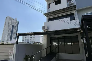 Office for rent in Bang Na, Bangkok