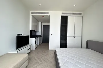 Condo for rent in Bang Lamphu Lang, Bangkok near BTS Krung Thon Buri