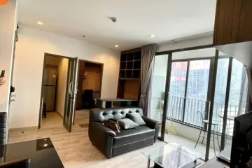 2 Bedroom Condo for rent in Huai Khwang, Bangkok near MRT Phra Ram 9