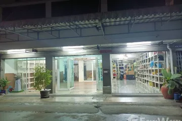 Commercial for rent in Thung Phaya Thai, Bangkok near MRT Yommarat