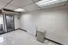 Office for rent in ITF Silom Palace, Suriyawong, Bangkok near BTS Chong Nonsi