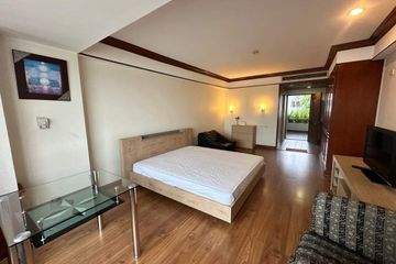 Condo for rent in Wat Sam Phraya, Bangkok near MRT Sanam Luang