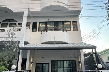 3 Bedroom House for rent in Chom Phon, Bangkok near MRT Lat Phrao