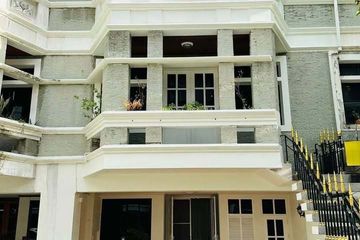 4 Bedroom Townhouse for rent in Khlong Toei, Bangkok