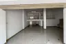 5 Bedroom Commercial for rent in Si Phraya, Bangkok near MRT Sam Yan