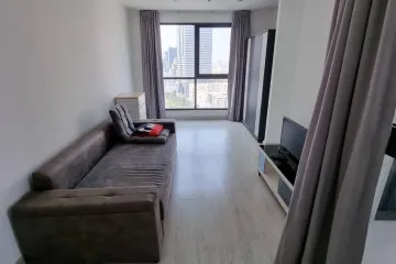 Condo for rent in Bang Lamphu Lang, Bangkok near BTS Krung Thon Buri